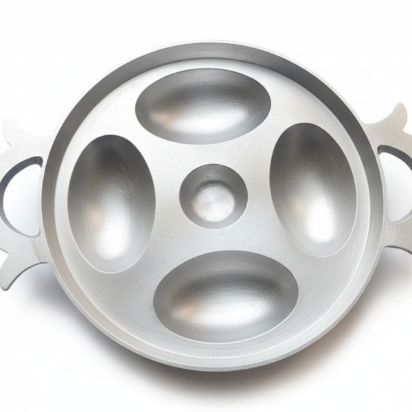 Iron Chitol Pithar Karai small With Lid